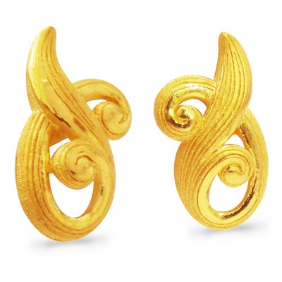 優しく風に揺れる若葉 純金ピアス