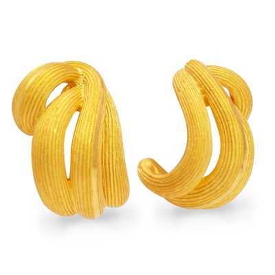 風をイメージした曲線 純金ピアス