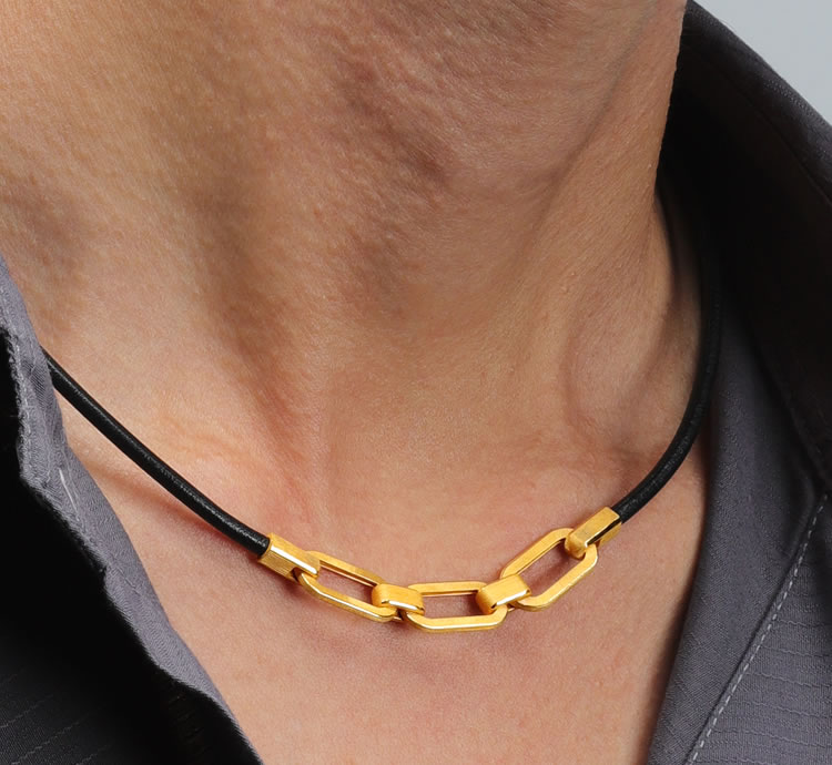 <メンズ>純金スクエアトップ チョーカーネックレス