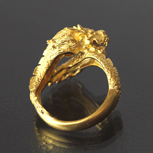 メンズ＞指先に絡みつく迫力の龍モチーフ 純金リング｜メンズ,リング