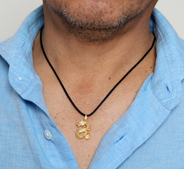 ＜メンズ＞迫力の龍モチーフ 純金ペンダント（ネックレス紐付き）