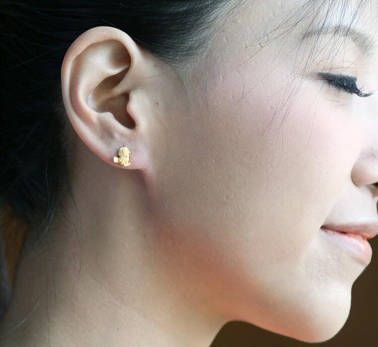 フクロウモチーフ 純金ピアス