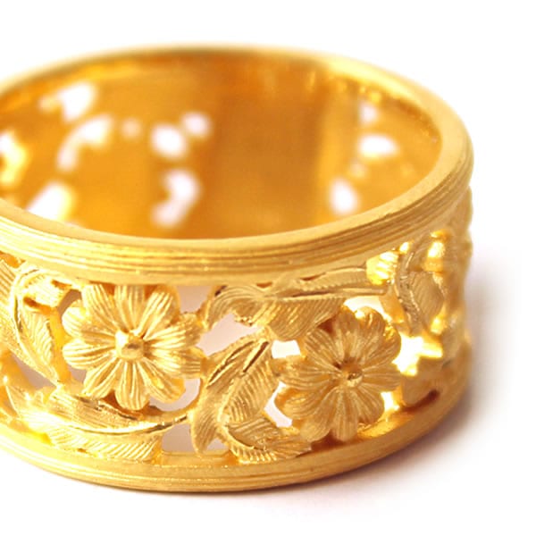 可憐なコスモス 純金リング