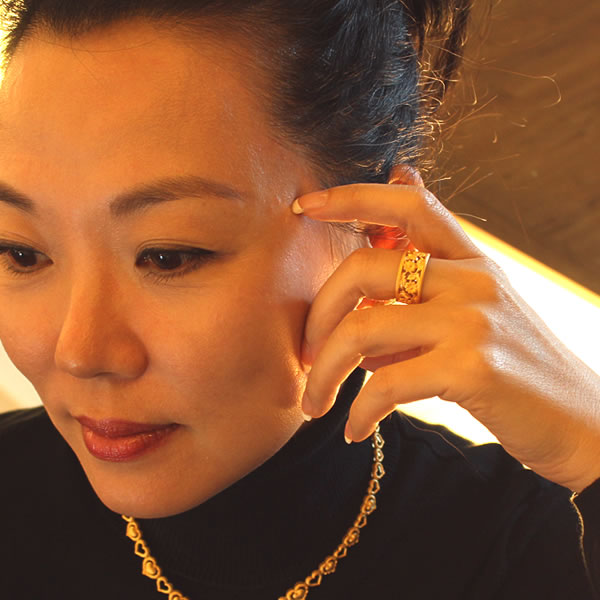 可憐なコスモス 純金リング