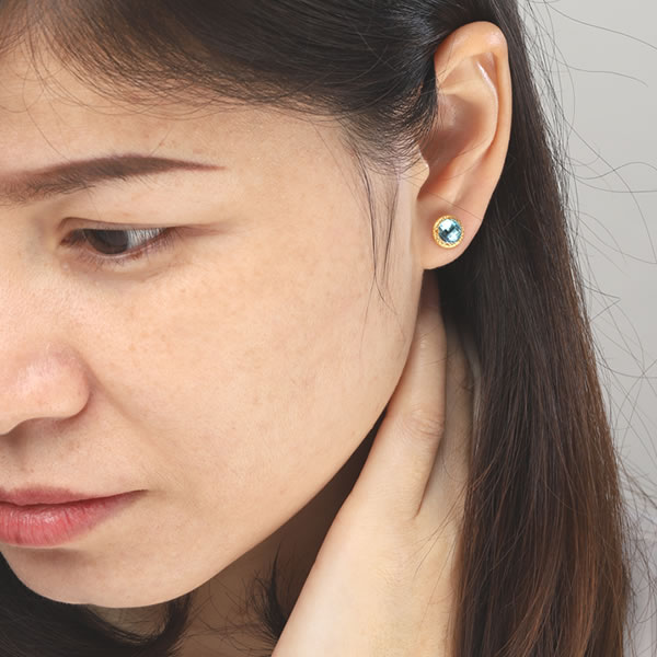 スイスブルートパーズ 2.2ct 純金ピアス