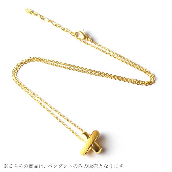 エレガントなオーバルクロス 純金ペンダント