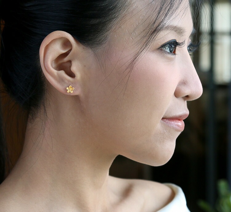 シンプルなフラワー 純金ピアス｜レディース,ピアス/イヤリング商品