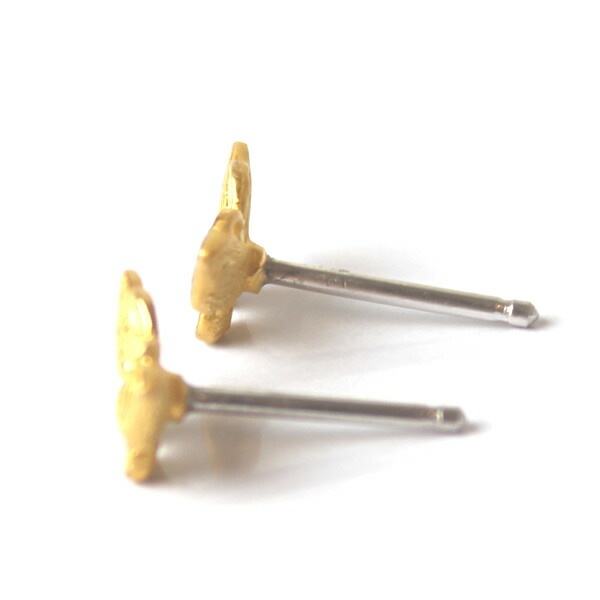 蝶モチーフ(Sサイズ) 純金ピアス