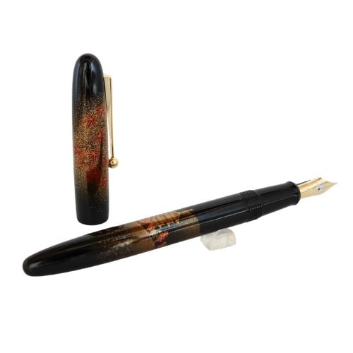 最大10%OFFクーポン】ナミキ 万年筆 ユカリコレクション 紅葉 M 中字