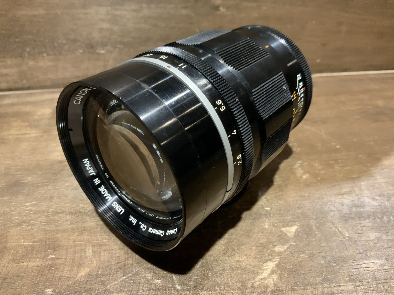 ��B��Canon 100mm F2 (L39)