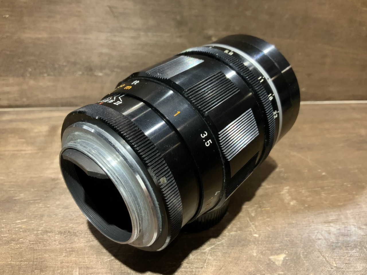 ��B��Canon 100mm F2 (L39)