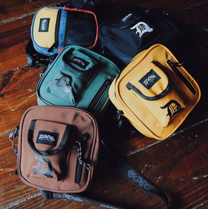 DIOS SHOULDER BAG