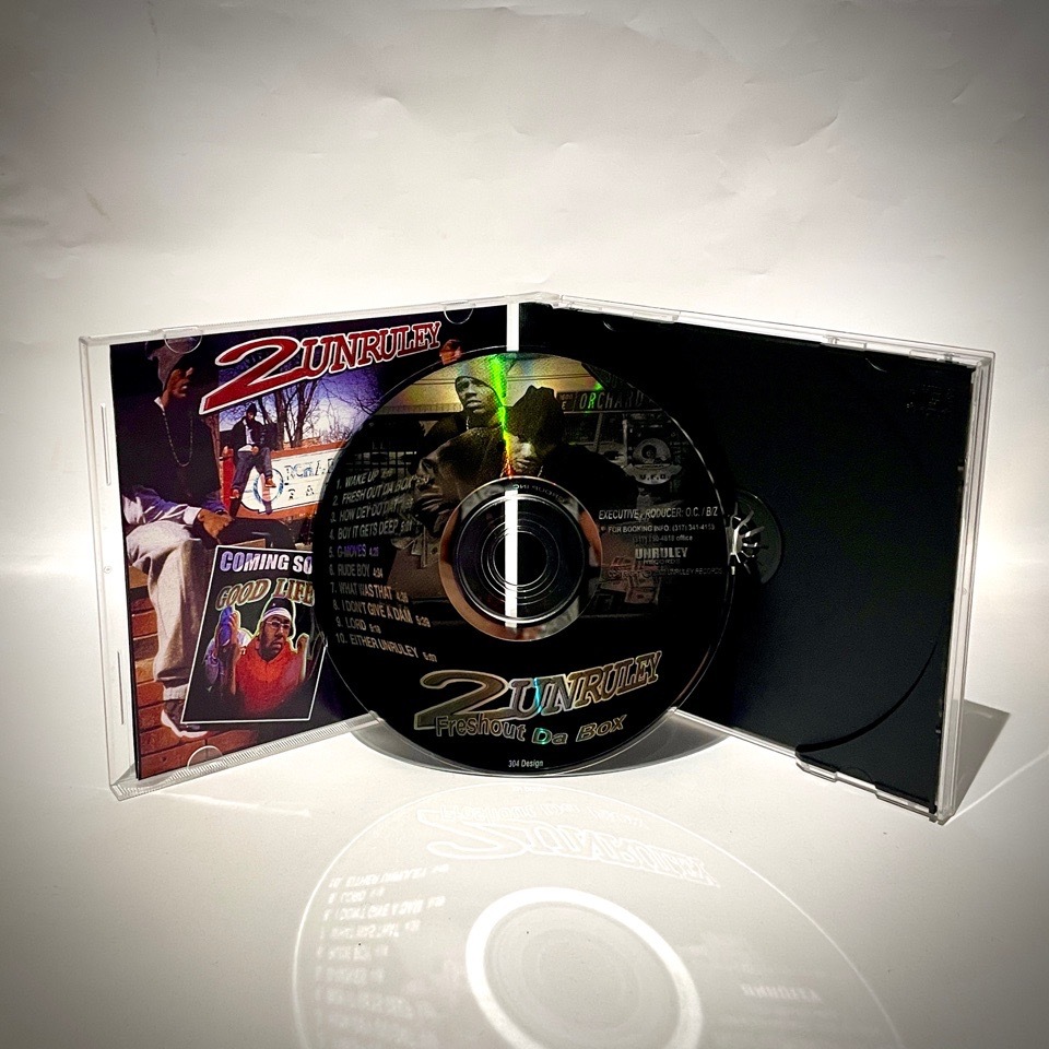2 Unruley – Freshout Da Box