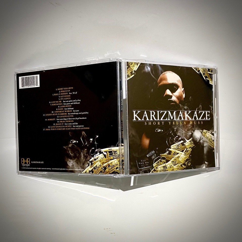 Karizmakaze – Short Yella Buss