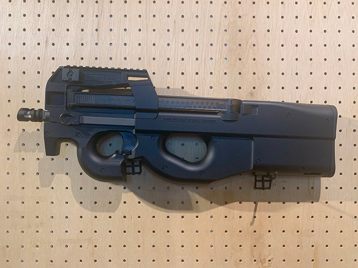 【中古】東京マルイ P90+ サブマシンガン ブラック 東京マルイ P-90プラス P-90+ 電動ガン スタンダードタイプ サブ