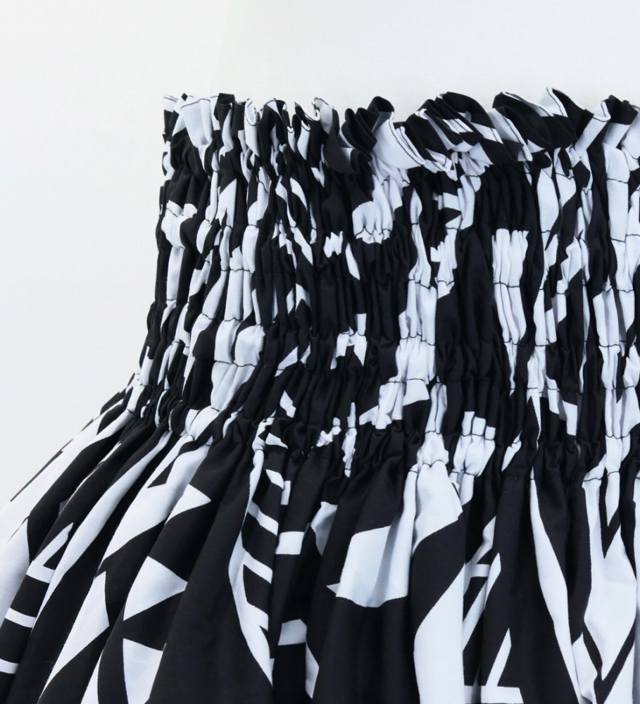 #2102-1　新品　丈約74cm　わけあり　フラ　パウスカート　エメラルド 2102-1 新品 丈約74cm わけあり フラ パウスカート エメラルド