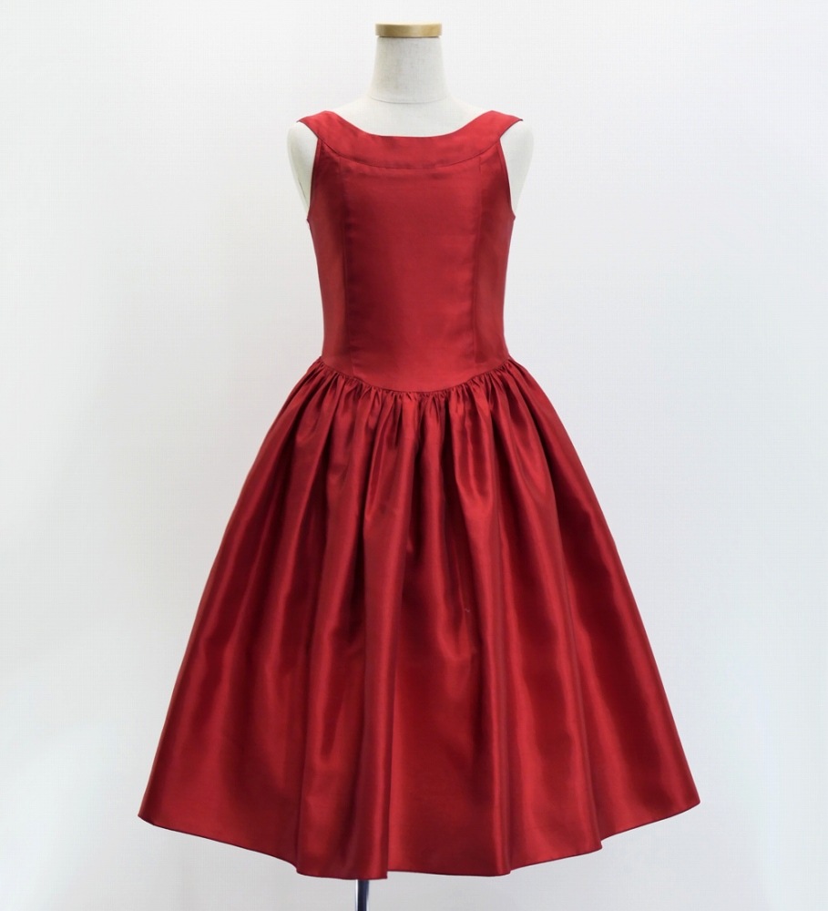 �������ڹ����ʿ��ۡڥߥǥ���ۥ������� �衼���ɥ쥹 ����󥿥� 120��140������ JCp17-solid