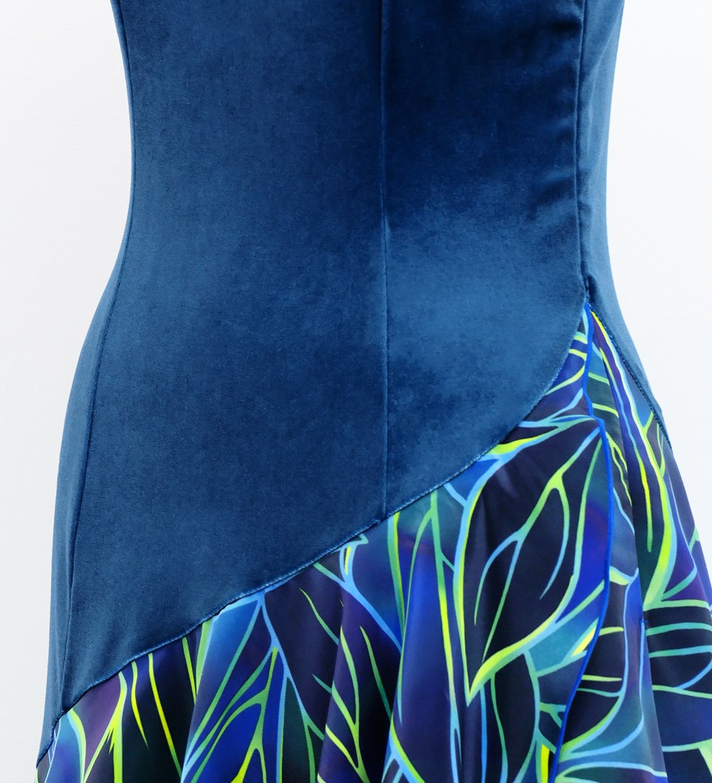 �ڥ��󥰾�� �ե�ɥ쥹 ��󥷥����� �Ρ����꡼�� �ƥ����꡼�� �֥롼 S-L������ J3088bl