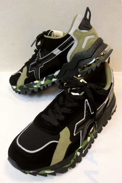 W6YZ ウィズ スニーカー ブラック オールシーズンインポート品 イタリア JAPANモデル エアクッション メンズシューズ画像１