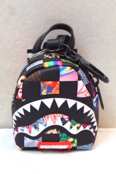 SPRAYGROUND スプレーグラウンド チャーム 小物入れ ミニバックパック リュックサック ブラック オールシーズン新作 アメリカ メンズ レディース画像１