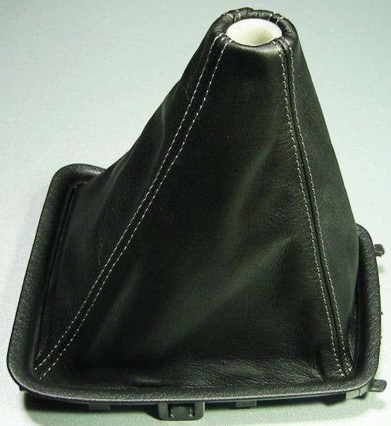 R32スカイライン GT－R以外用 MTシフトブーツ本革＆ウルトラ