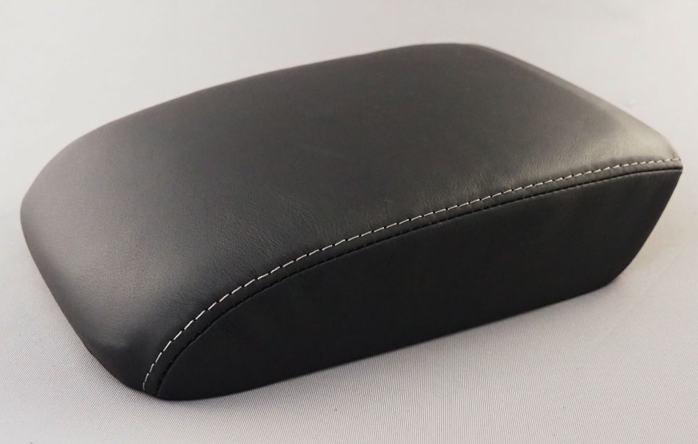 フォルクスワーゲン Golf７ アームレストカバー本革 ウルトラスエード アルカンタラ 車革良品 コレミヤ