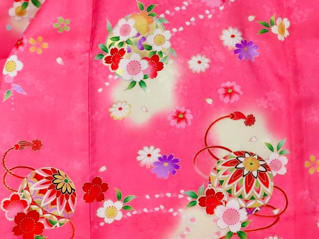 か*ん様 お宮参り　産着　祝着　ピンク×赤　花車　手毬　雪輪　女の子　襦袢付き jrub-6758_1.jpg