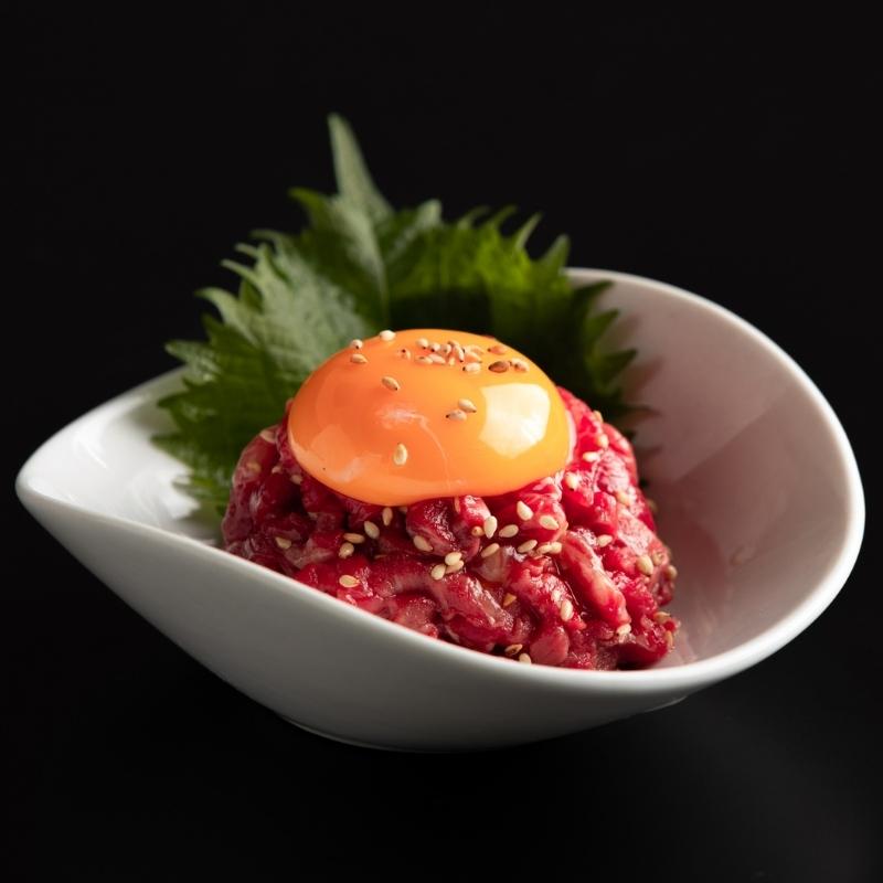 プレミアムユッケ静岡県産特選黒毛和牛 【55g×10個】お得用10%OFF