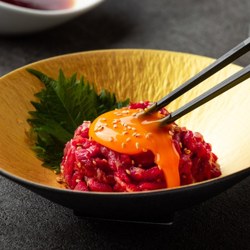 プレミアムユッケ静岡県産特選黒毛和牛 【55g×10個】お得用10%OFF