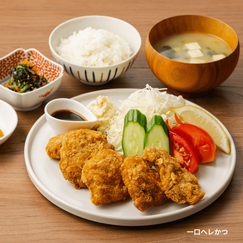 バラエティセット<br>(冷凍・要フライ調理)<br><br>・富ヘレ×1個<br>・富ロース×1個<br>・一口ヘレかつ×2個<br>・さつまいもバターコロッケ×1個<br>・牛すじコロッケ×1個<br>・海老フライ×2本