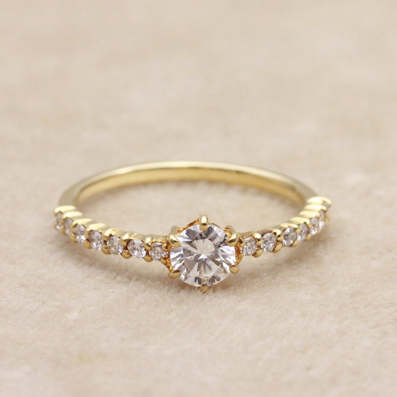 ���ȥ��R-02�֥�ꥢ��ȥ��å�0.307ct