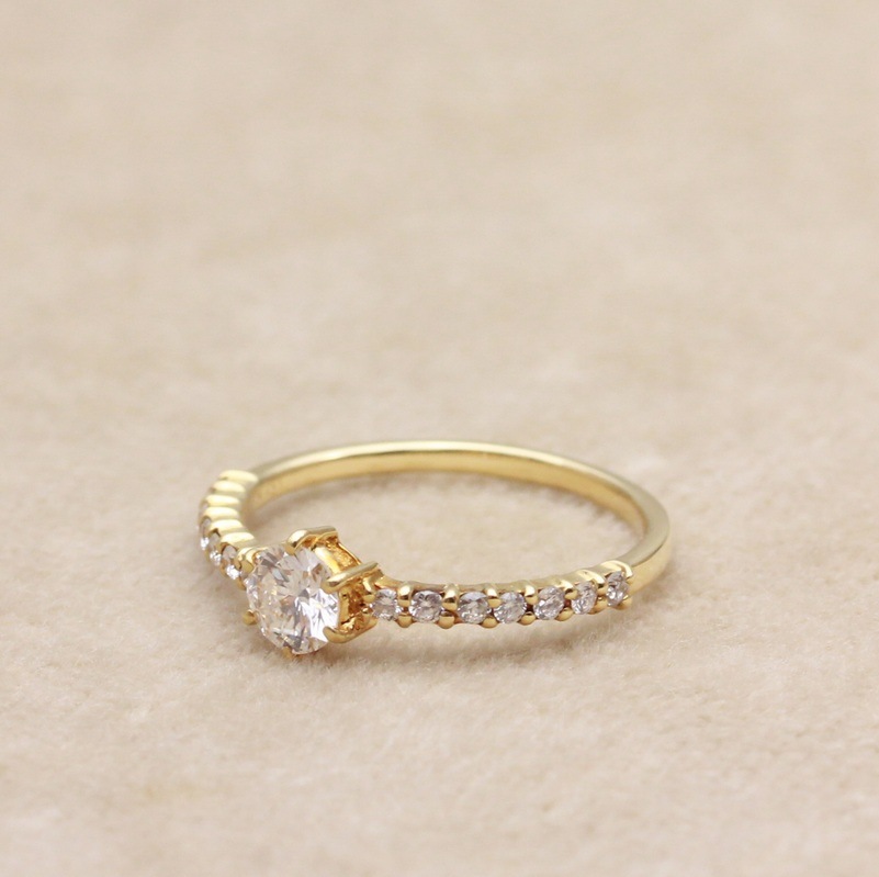 ���ȥ��R-02�֥�ꥢ��ȥ��å�0.307ct