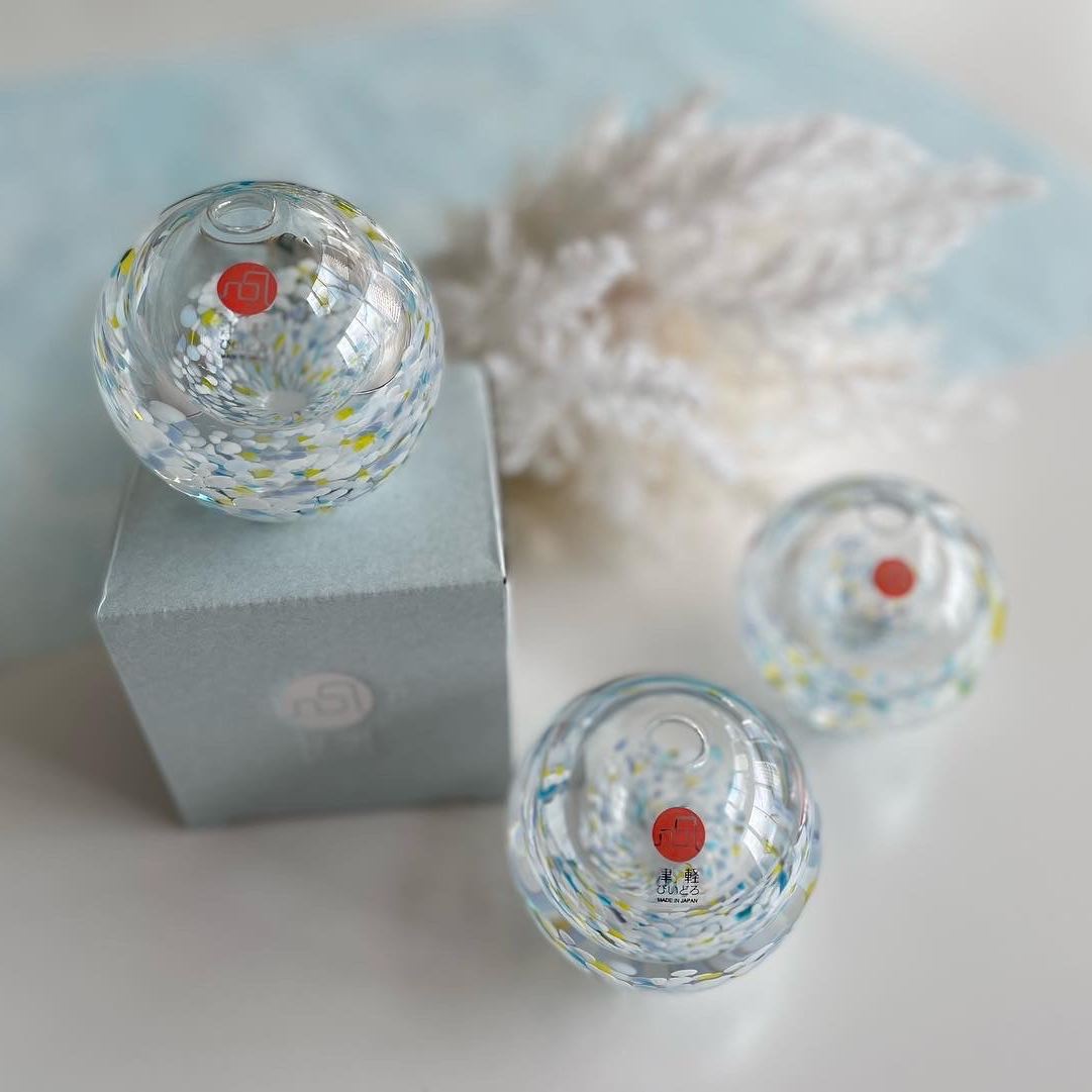 津軽びいどろ にほんの色 ふうけい 一輪挿し 雪の灯