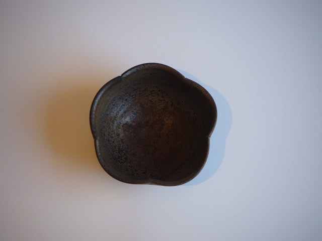 津軽金山焼 開花鉢　小