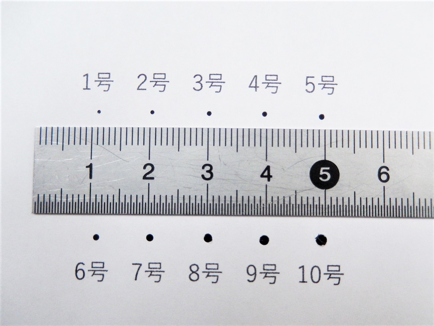 丸キリ　（各1号～10号）　Marukiri #1～10 , Hole puncher pattern paper (for smaller hole)