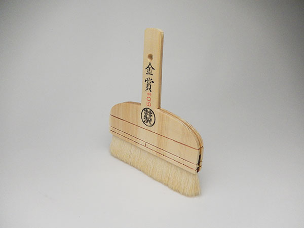 薄口白のり刷毛金賞5寸(15cm)(井沢製)A brush for applying funori and soybean juice