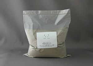 木灰　　1ｋｇ Oak tree ash  (alkaline agent for lye)