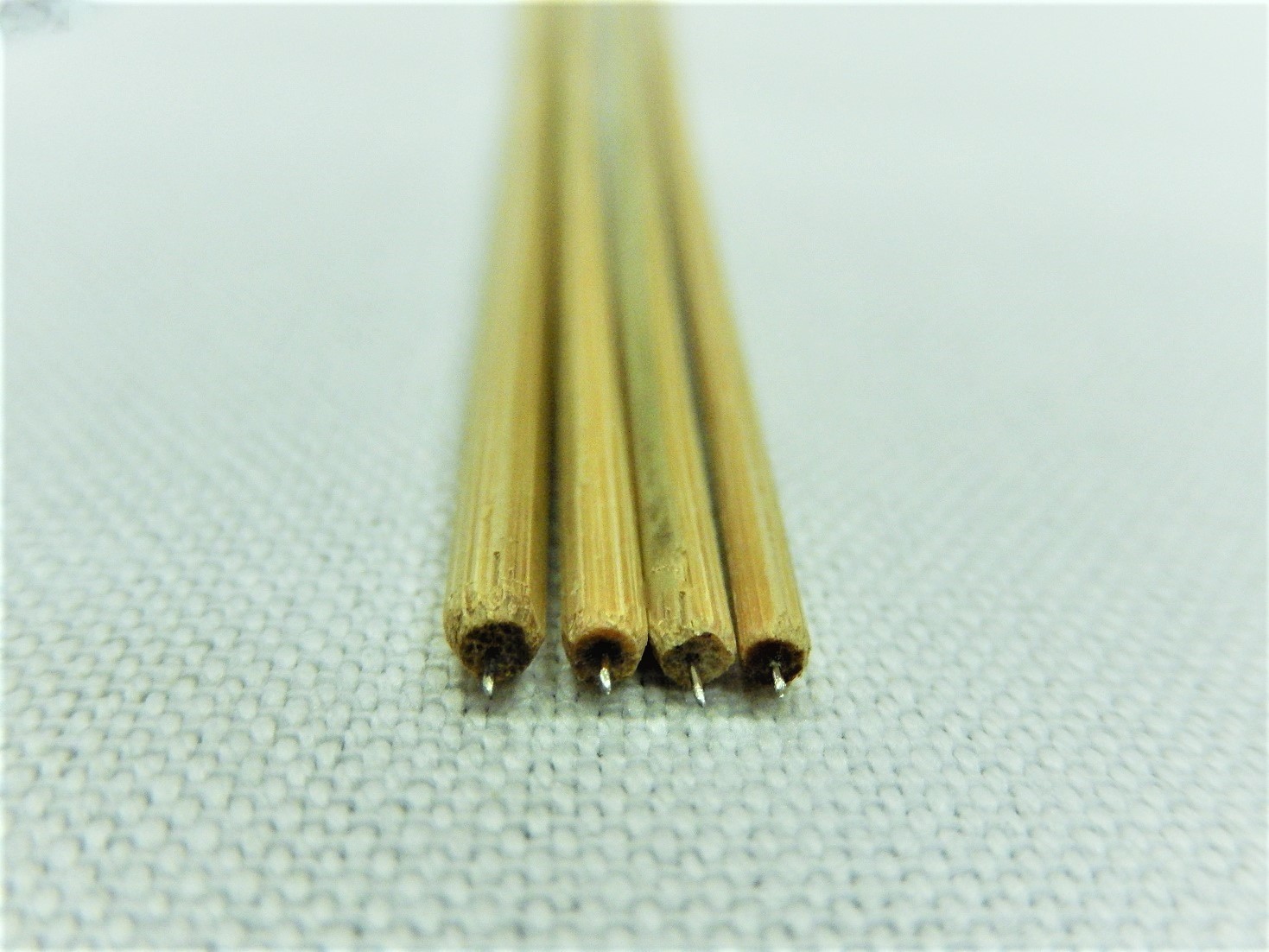 絹張伸子（40cm×2.4mm）　10本　Kinubari Shinshi
