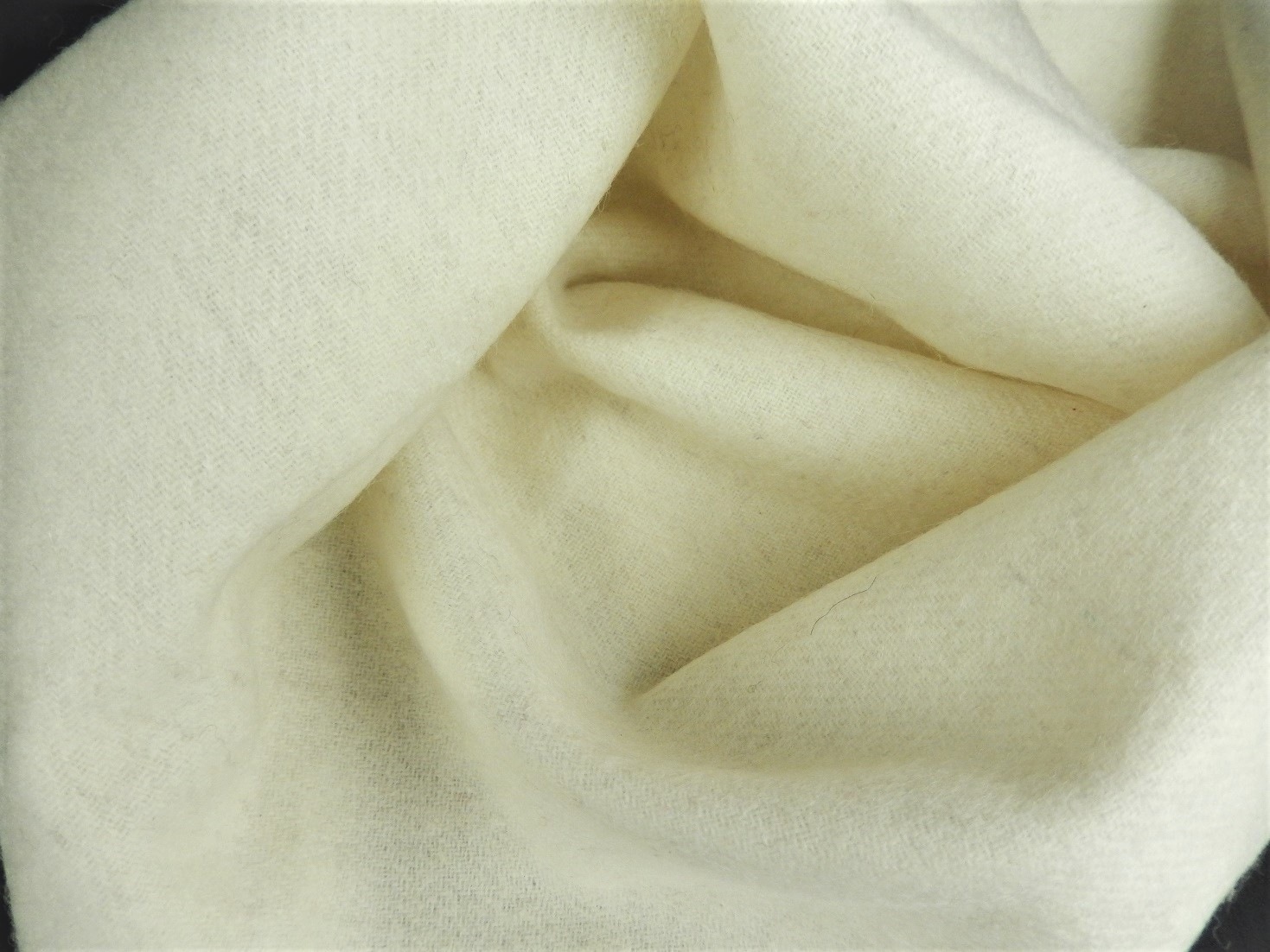ウール100％シンプルマフラー房付R08　約32×165cm+房　1枚