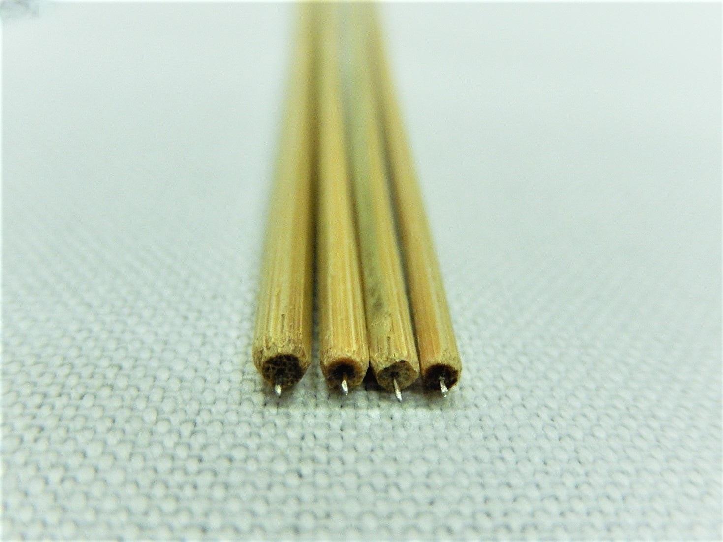 絹張伸子・中細（40cm×2.2mm）　10本　Kinubari Shinshi ：mid-fine