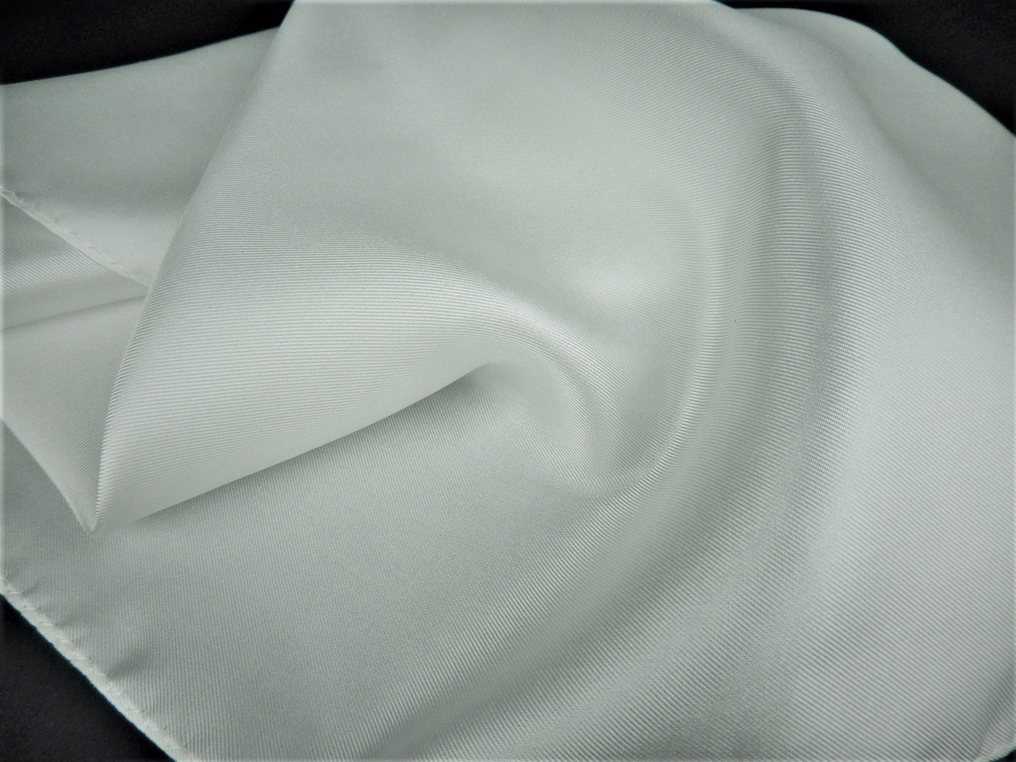 絹100％　12匁綾スカーフ　約60cm×60㎝　10枚