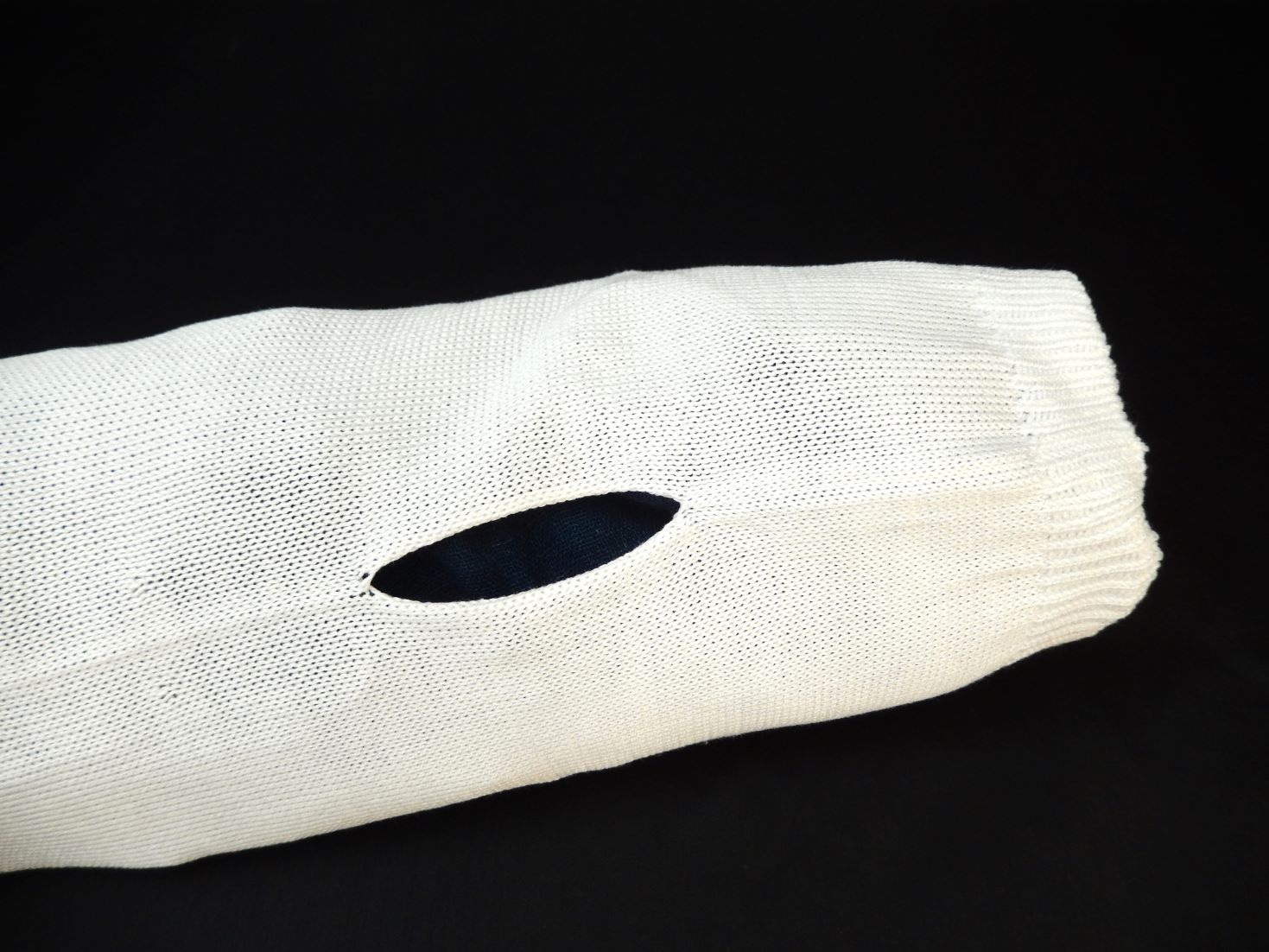 絹100％シルクアームカバーR06 約42㎝ 1組