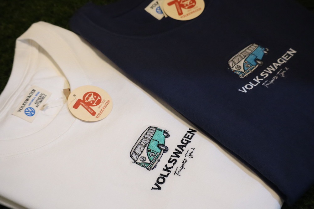 VW 半袖刺繍Tシャツ