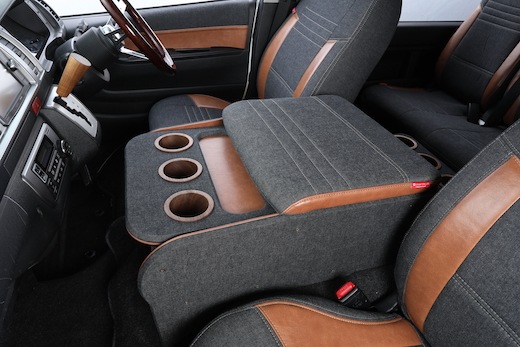 200系ハイエース用センターコンソールボックス st.1【ワイドボディー用】