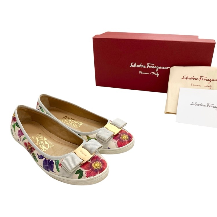 Ferragamo フェラガモ RUFINA ヴァラリボン フラワープリント キルティング スニーカー フラット 5.5 0685580