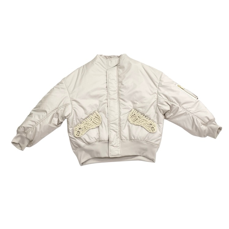 Mame Kurogouchi マメクロゴウチ Cording Embroidery Collarless Flight Jacket コード刺繍フライトジャケット エクリュ 2 MM25SS-JK011