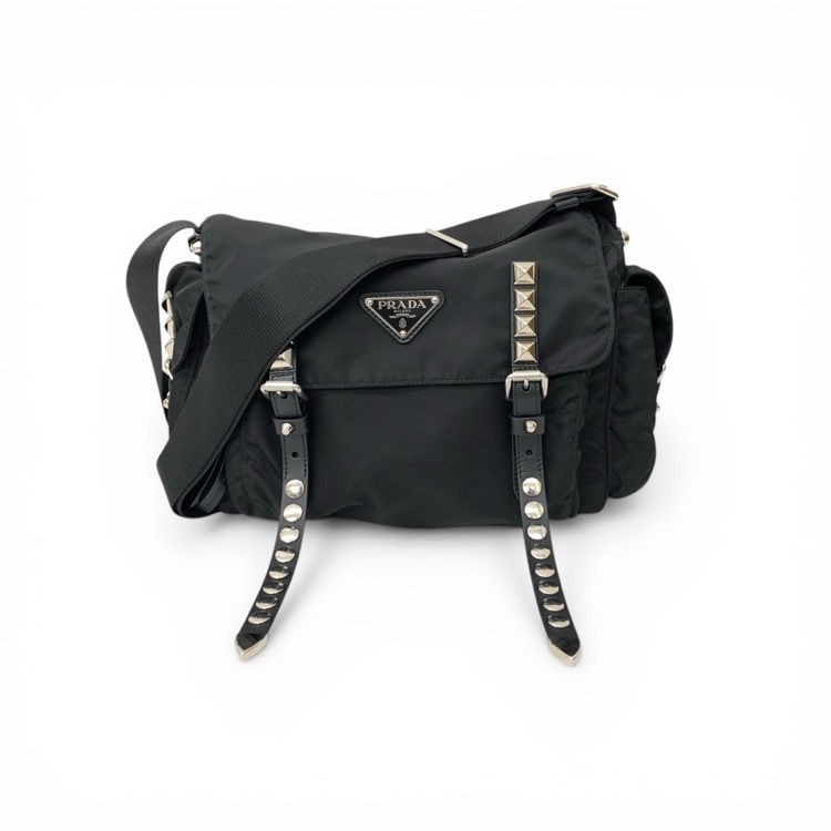 PRADA プラダ ショルダーバッグ スタッズ ブラック 1BD118