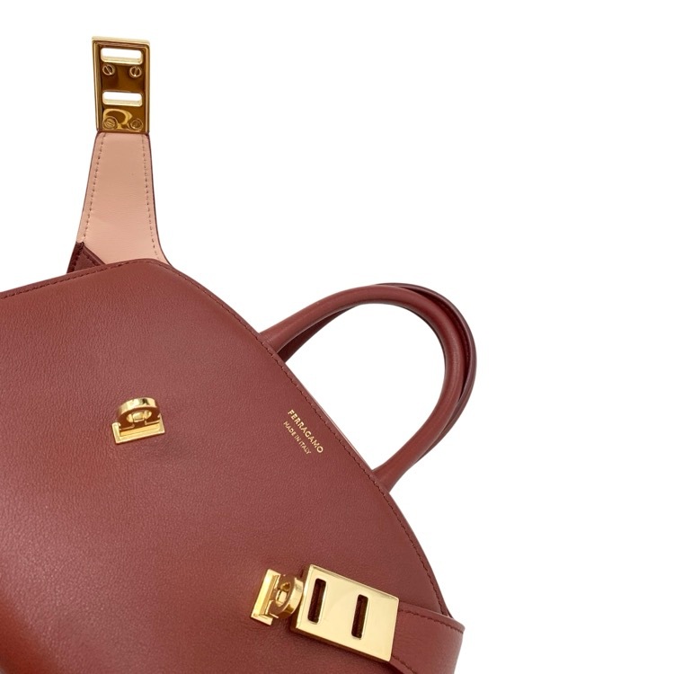 FERRAGAMO フェラガモ　バイカラー ハンドバッグ HUG バーガンディ ピンク XS 215975