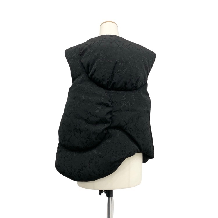 Mame Kurogouchi マメクロゴウチ Floral Jacquard Rounded Down Vest フローラルジャガードダウンベスト ブラック 3 MM25FW-JK013