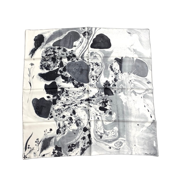 未使用品 2025AW Mame Kurogouchi マメクロゴウチ Hand Printed Silk Scarf 墨流し柄 ハンドプリントシルクスカーフ グレー F MM25FW-AC320